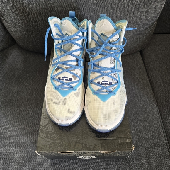 NIKE LEBRON 19 | Space Jam - Picture 5 of 6